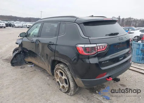2022 Jeep Compass Trailhawk 4X4 z USA, uszkodzony, nr VIN 3C4NJDDB2NT114632